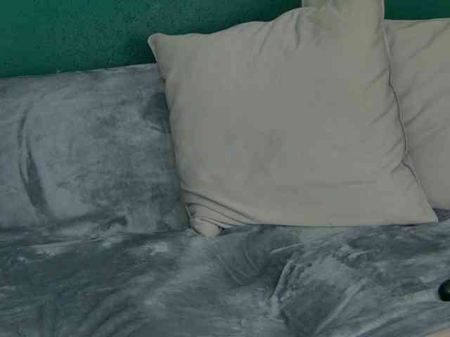 SkinnyNatty webcam