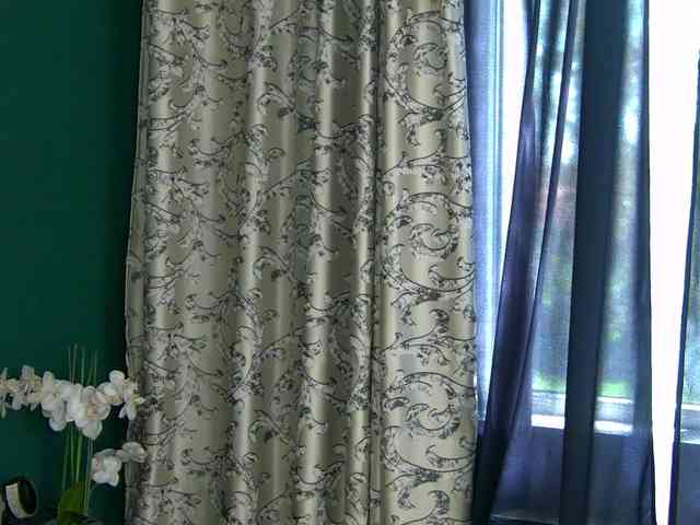SkinnyNatty webcam