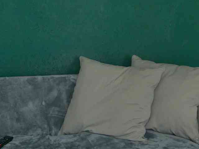 SkinnyNatty webcam