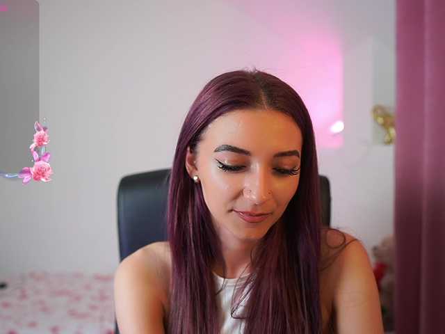RocknRose18 live cam on BongaCams