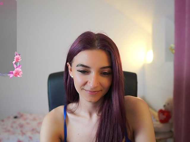 RocknRose18 live cam on BongaCams