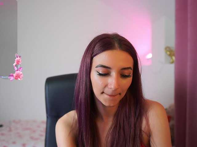 RocknRose18 live cam on BongaCams