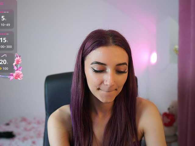 RocknRose18 live cam on BongaCams