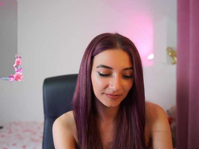 RocknRose18 live cam on BongaCams