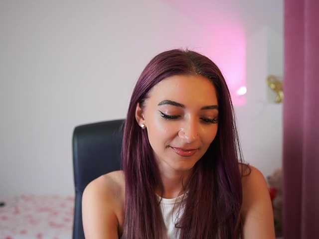 RocknRose18 live cam on BongaCams