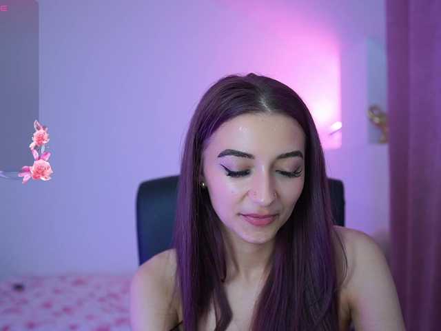 RocknRose18 live cam on BongaCams