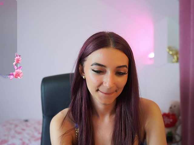 RocknRose18 live cam on BongaCams
