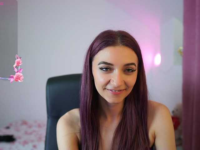 RocknRose18 live cam on BongaCams