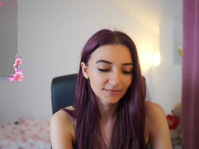 RocknRose18 live cam on BongaCams