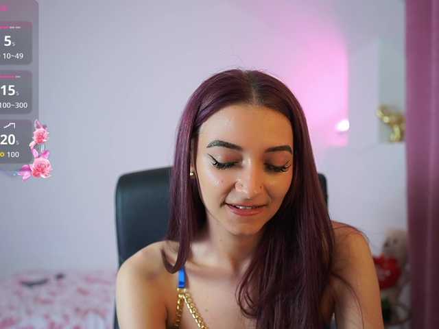 RocknRose18 live cam on BongaCams