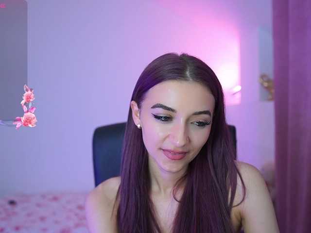 RocknRose18 live cam on BongaCams