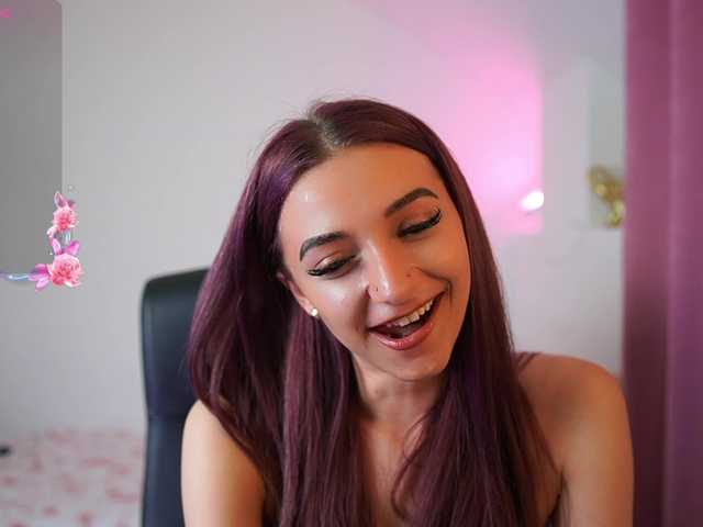 RocknRose18 live cam on BongaCams