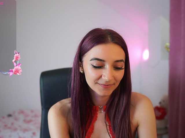 RocknRose18 live cam on BongaCams