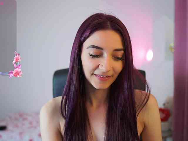 Ce modèle est en direct maintenant. RocknRose18