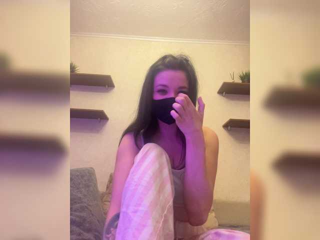Barsi8 live cam on BongaCams