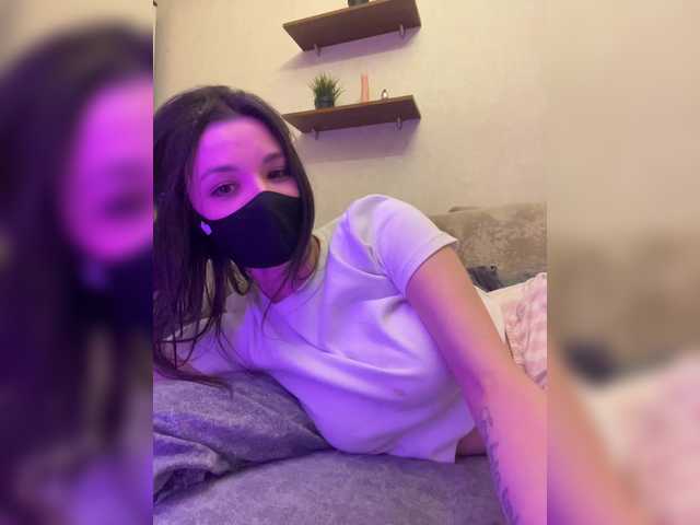 Barsi8 live cam on BongaCams