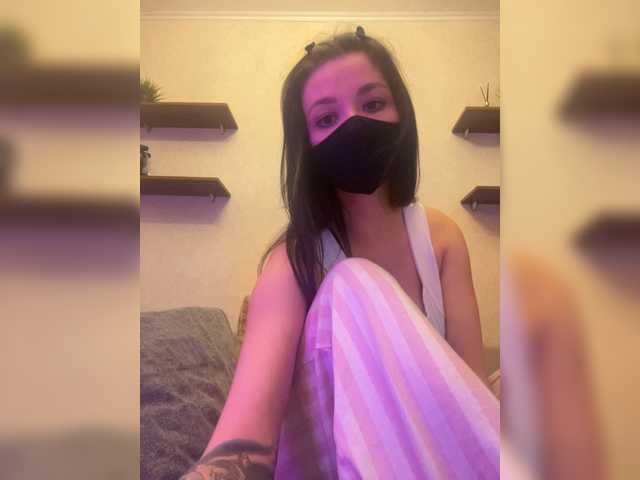 Barsi8 live cam on BongaCams