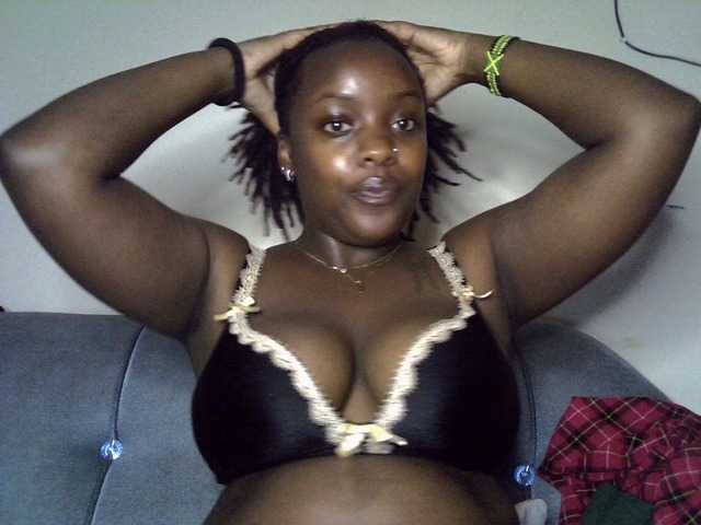 Aisling1 live cam on BongaCams