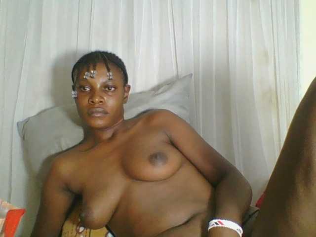 Blacksweetbeb live cam on BongaCams