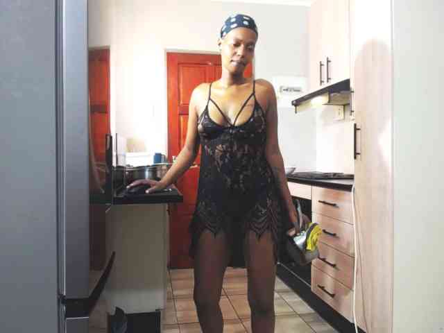 SlutyKay webcam