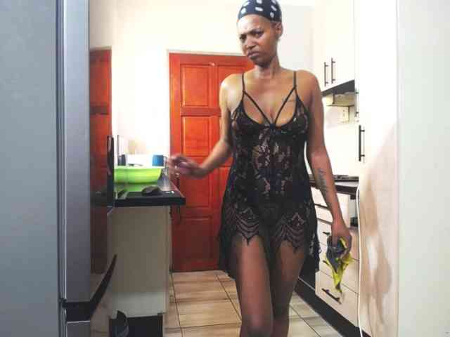 SlutyKay webcam