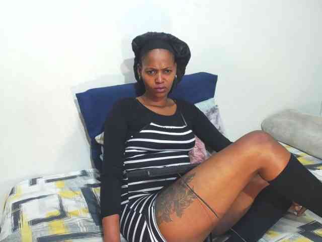 SlutyKay webcam