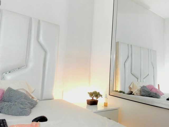 Miaatorres's BongaCams show and profile