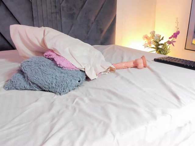 Miaatorres live cam on BongaCams