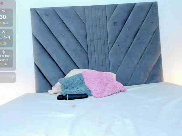 Miaatorres webcam