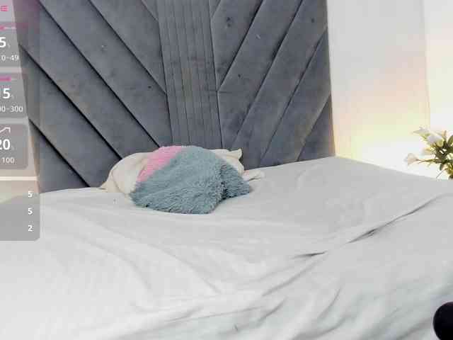 Miaatorres webcam