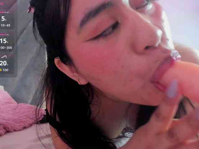 Miaatorres webcam