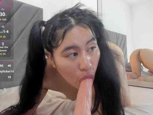 Miaatorres webcam