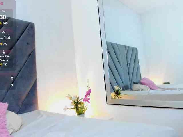 Miaatorres webcam