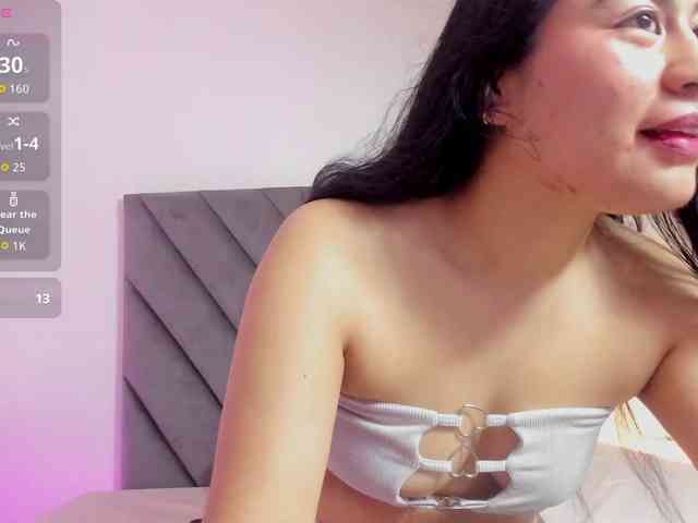 Miaatorres webcam