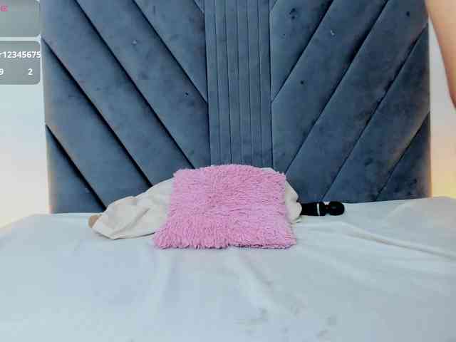 Miaatorres webcam