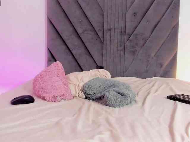 Miaatorres webcam