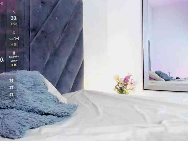 Miaatorres webcam