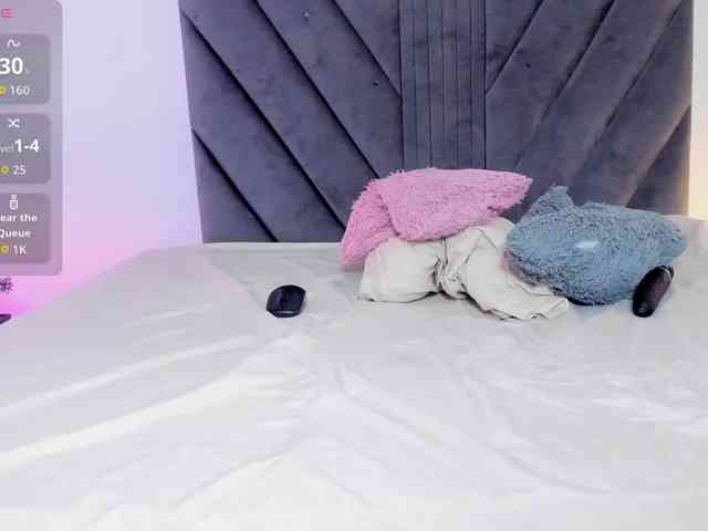 Miaatorres webcam
