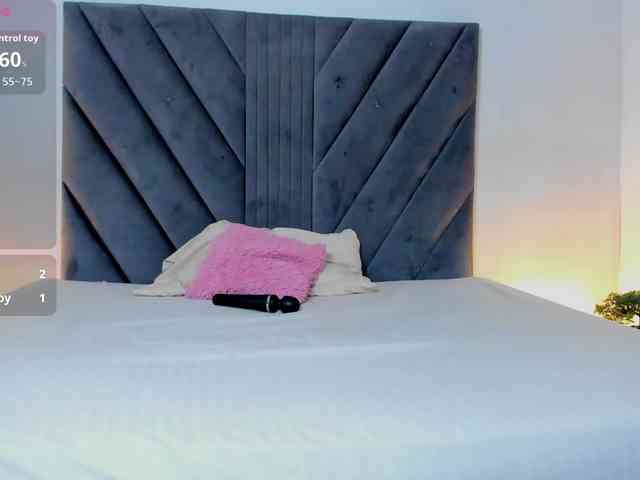 Miaatorres webcam
