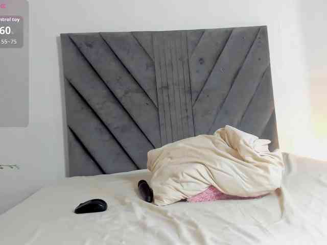 Miaatorres webcam
