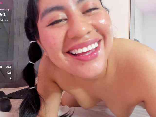 Miaatorres webcam