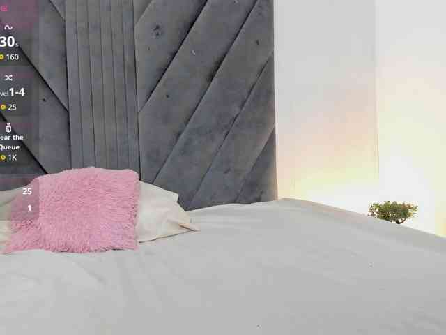Miaatorres webcam
