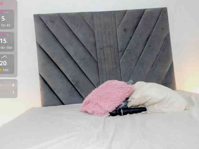 Miaatorres webcam