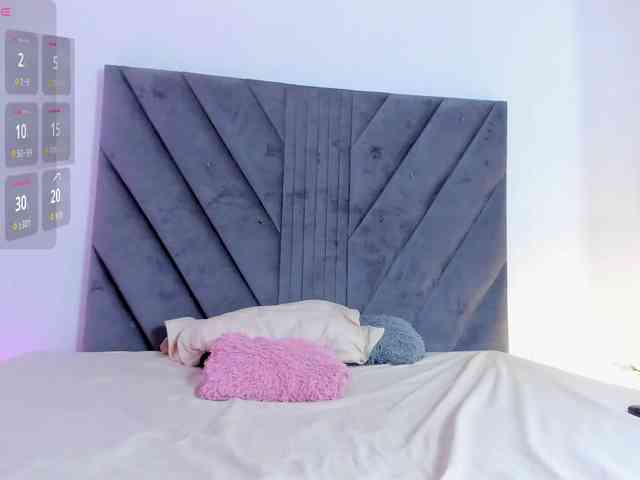 Miaatorres webcam