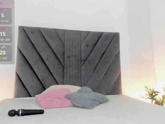 Miaatorres webcam