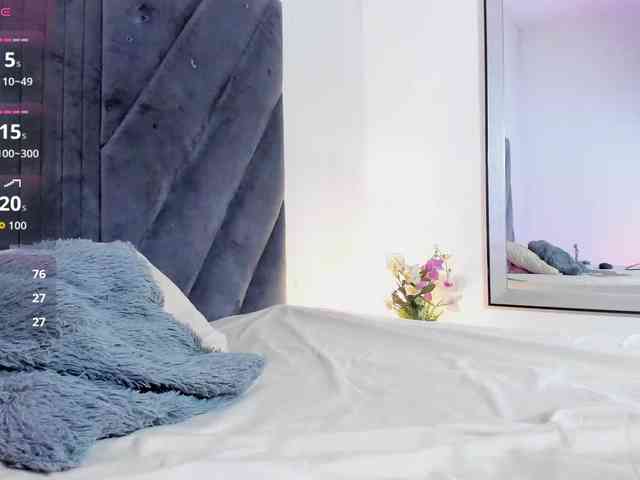 Miaatorres webcam