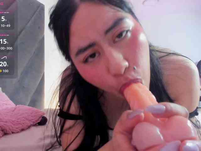Miaatorres webcam