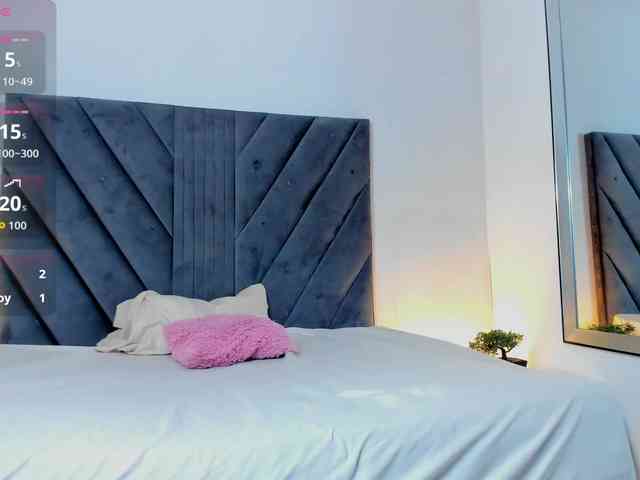 Miaatorres webcam