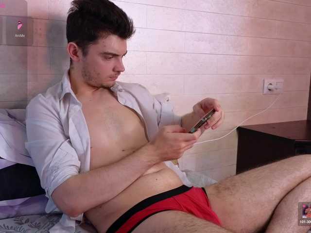Peachb0y live stream preview