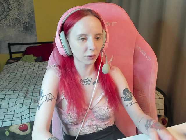 MoonScar's BongaCams show and profile